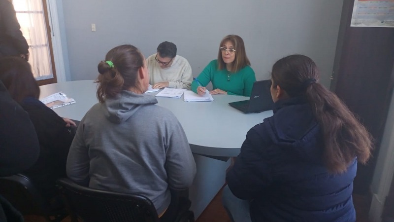 Hubo audiencia entre London Travel y padres de egresados